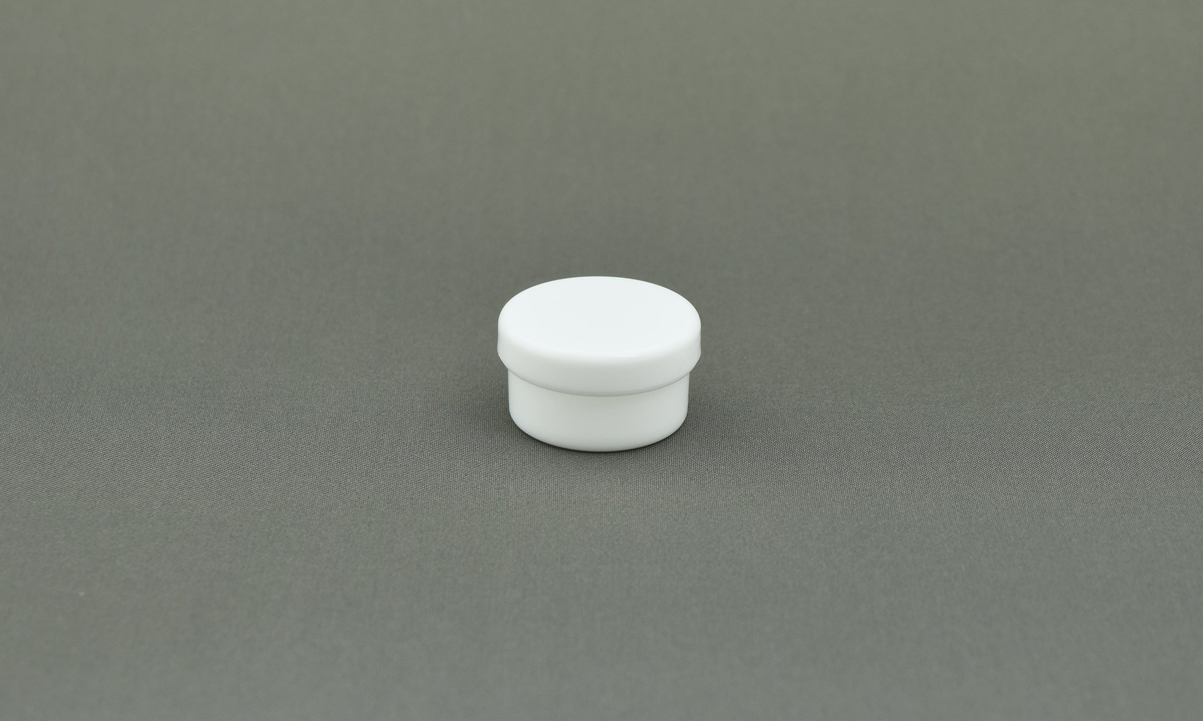 塑料锅5ml身体：白色帽子：白色100件