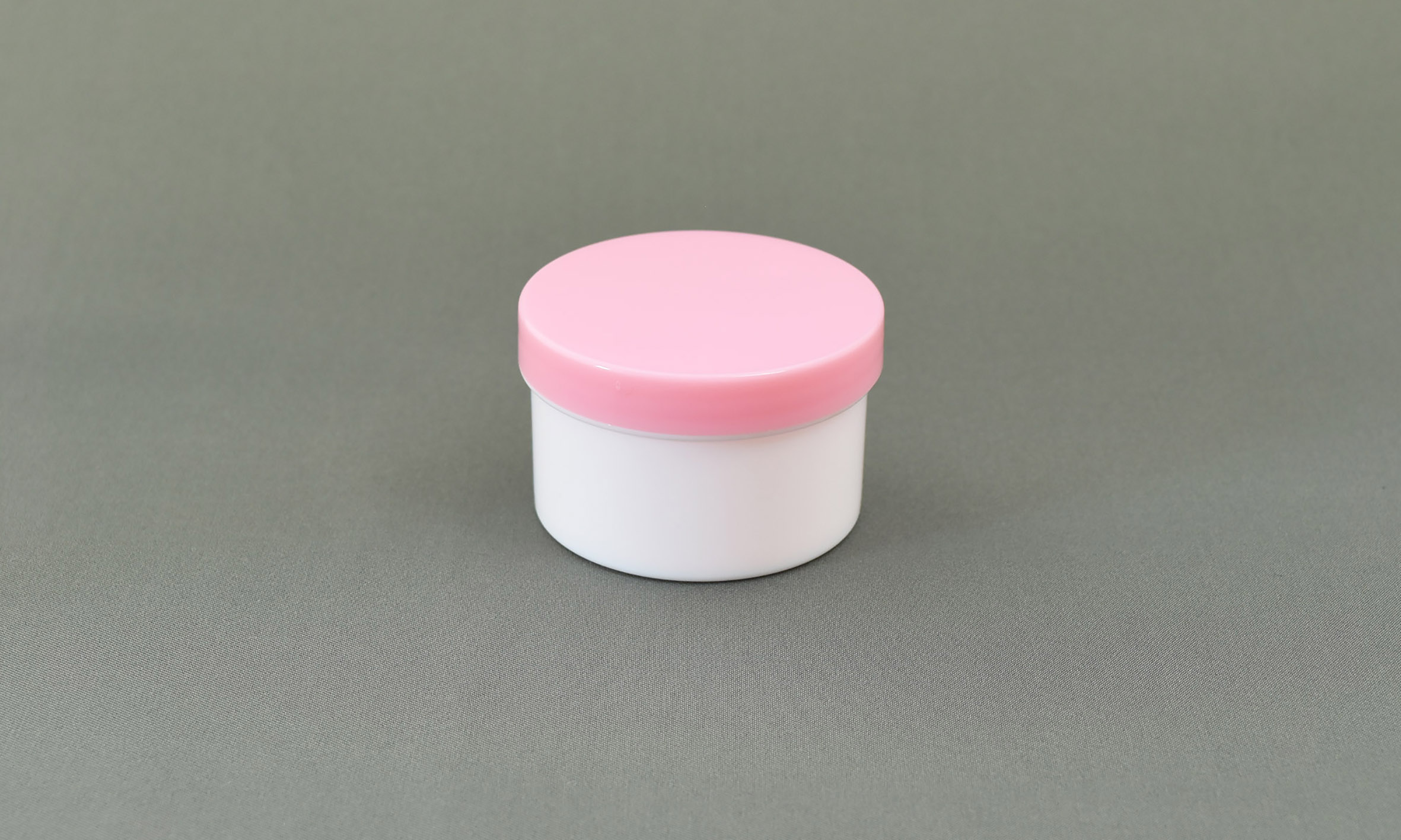 塑料锅50毫升车身：白色帽子：粉红色100件