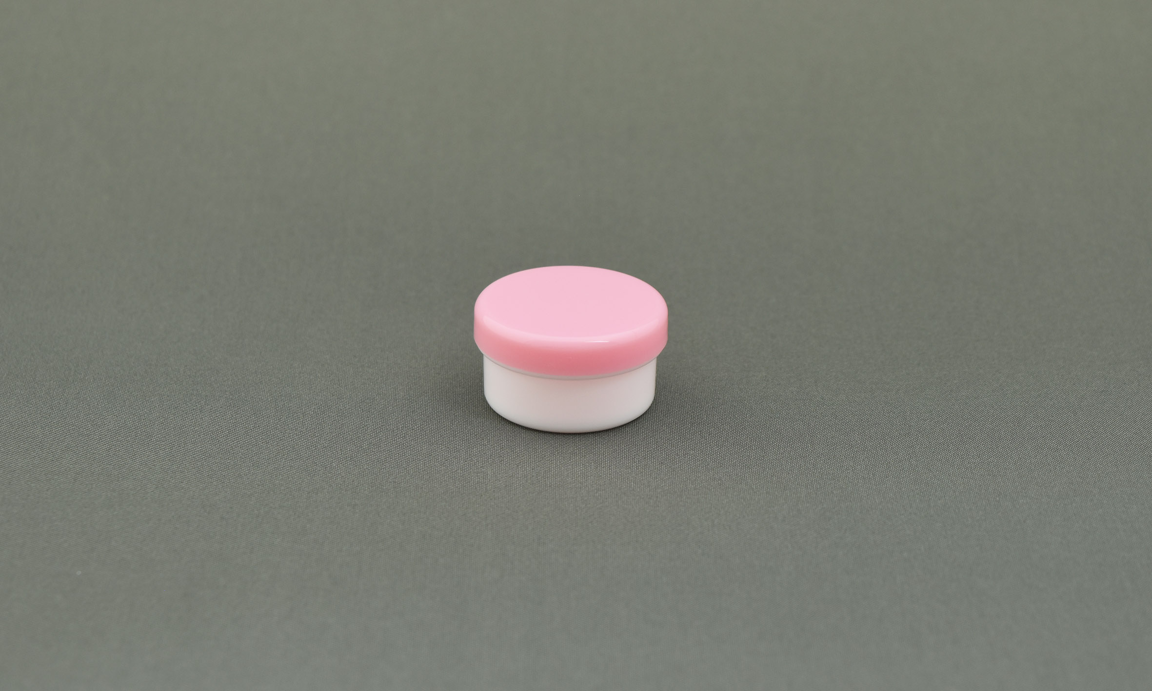 石膏锅5ml身体：白色帽子：粉红色100件