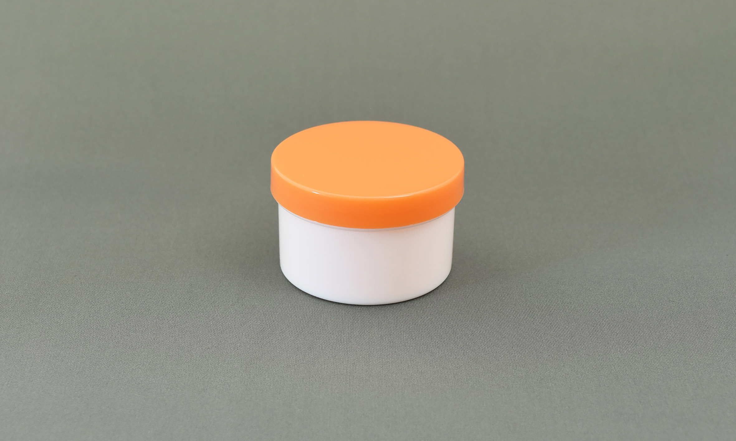 塑料锅50毫升车身：白帽：橙色100件