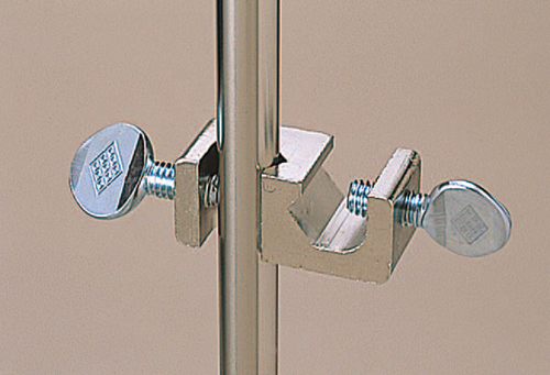 带有蜻蜓螺钉的平方正方形类型， 多13φ