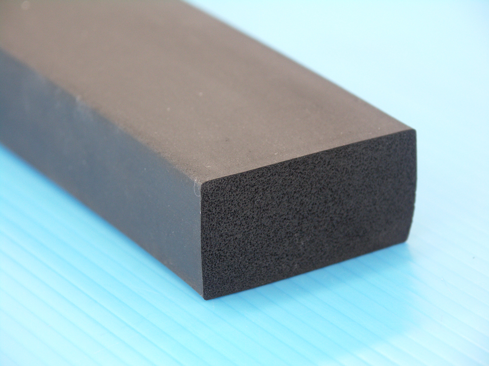 EPDM Geta Spo橡胶海绵材料75x28mmx12m，带双面胶带（1件）