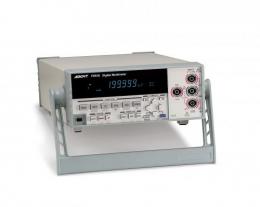 7470类型数字万用表 10832